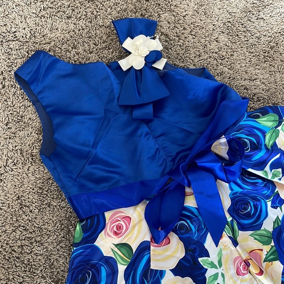 Girls blue flowers dress - Picture 5 of 7